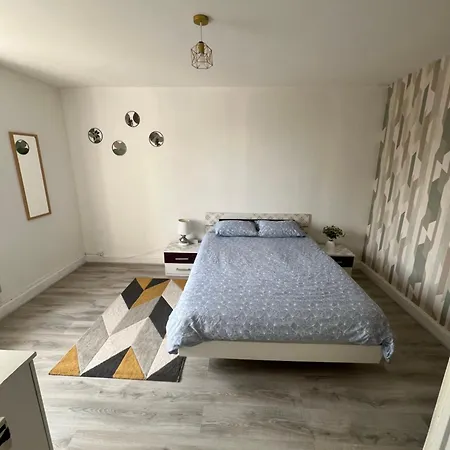 Appartement Au 1 Er Etage Cote Jardin شقة تون ليه فوج
