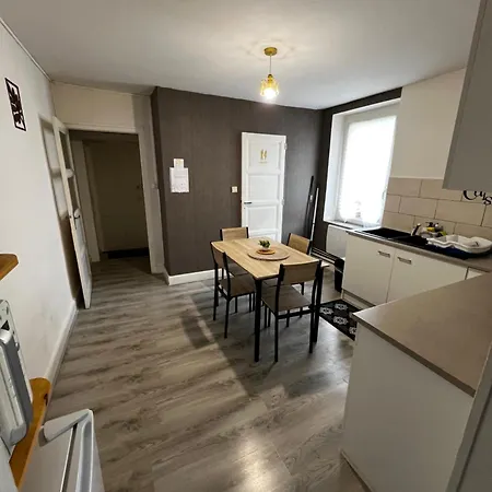 Appartement Au 1 Er Etage Cote Jardin شقة *